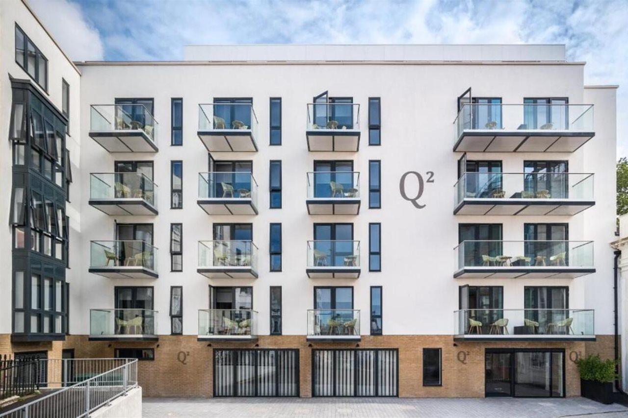 Q Square By Supercity Aparthotels Brighton Dış mekan fotoğraf