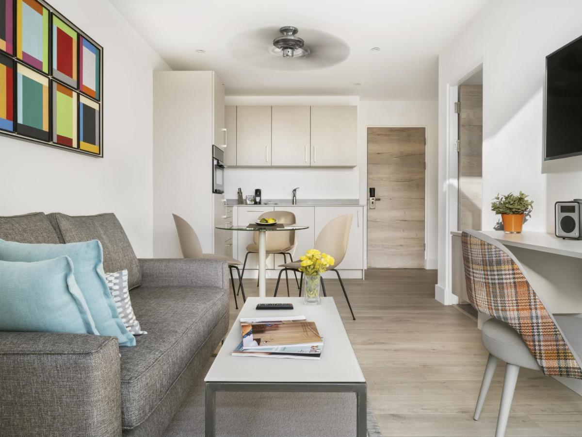 Q Square By Supercity Aparthotels Brighton Dış mekan fotoğraf